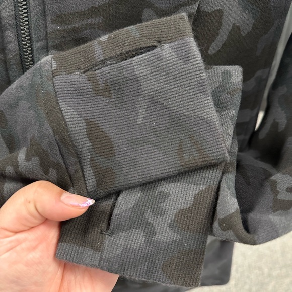 Lululemon - Scuba Full Zip Hoodie - Picture 4 of 5